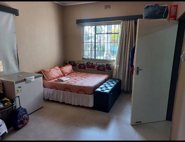 4 BEDROOM HOUSE FOR SALE IN FAUNA PARK